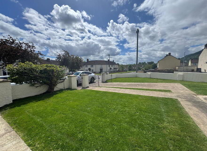 9 Carmeen Drive, Rathcoole, Newtownabbey, BT37 9DJ