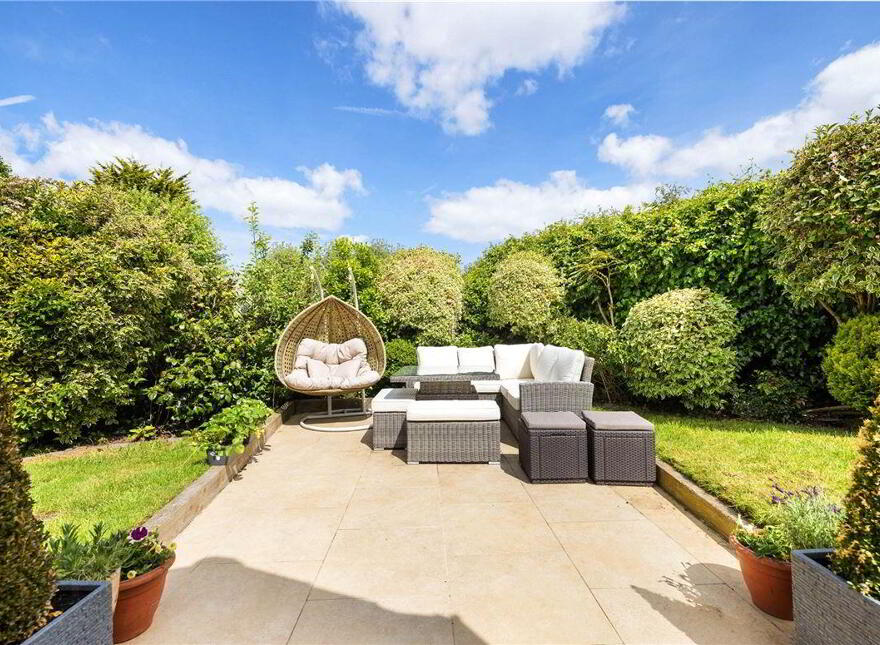 9 Sycamore Walk, The Park, Cabinteely, Dublin, D18R3K7