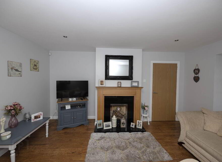 243 Belvedere Manor, Lurgan, Craigavon, BT67 9NZ