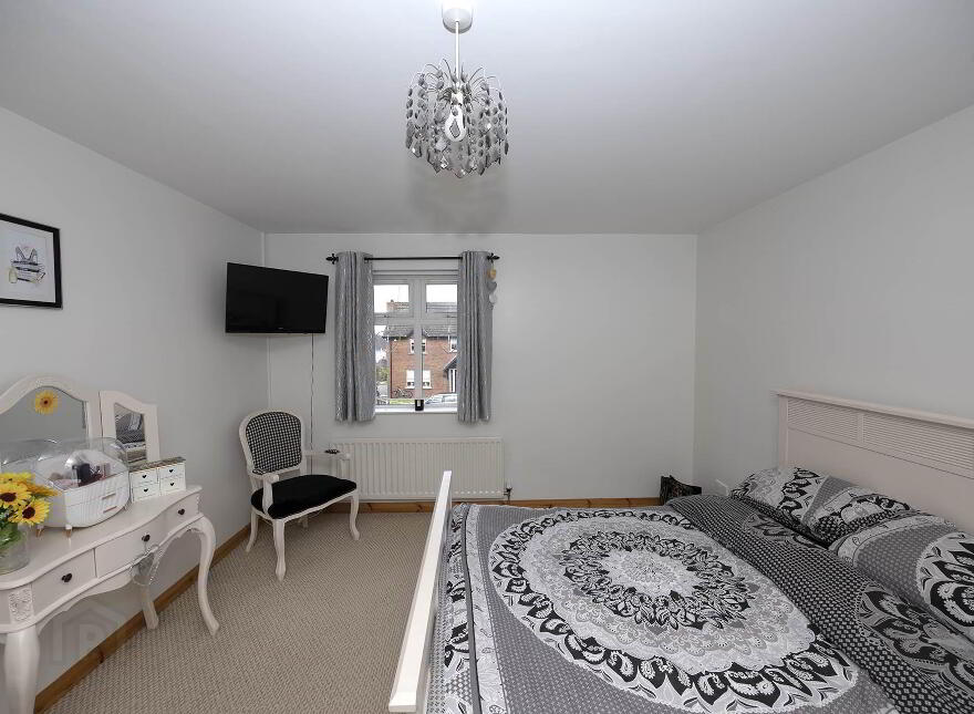 243 Belvedere Manor, Lurgan, Craigavon, BT67 9NZ
