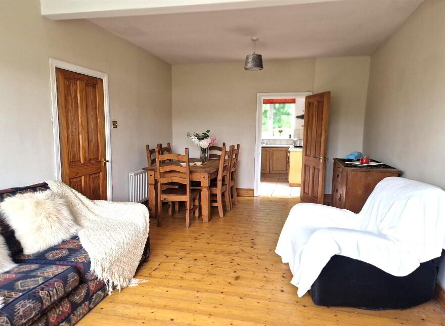 76 Comber Road, Dundonald, Belfast, BT16 2AG