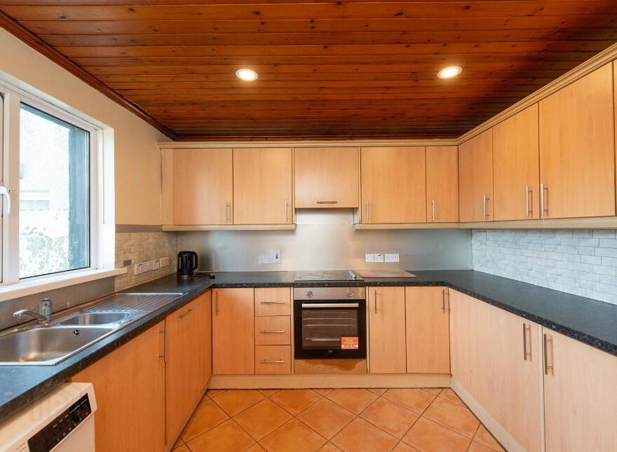 33 Antrim Road, Ballynahinch, BT24 8AN