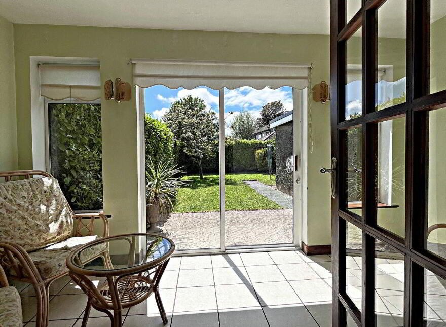 21 Western Bay, Dungarvan, X35D938