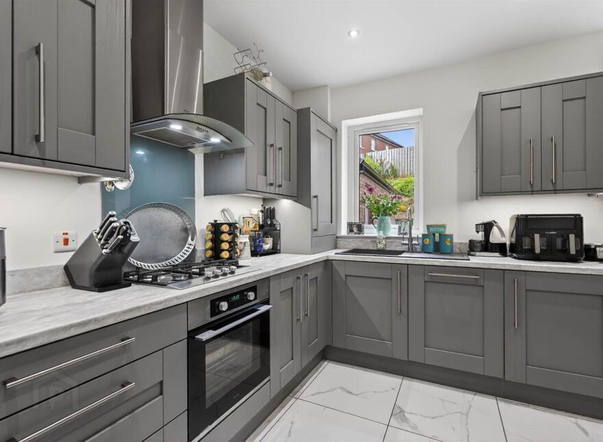 46 Helens Wood Lane, Bangor, BT19 1GE