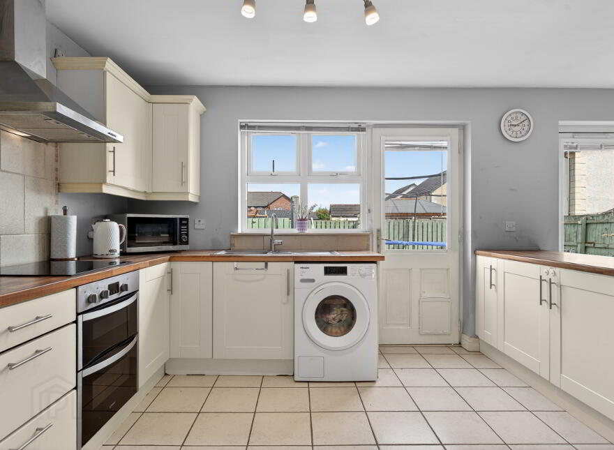 8 Millhouse Glen, Antrim, BT41 2UJ