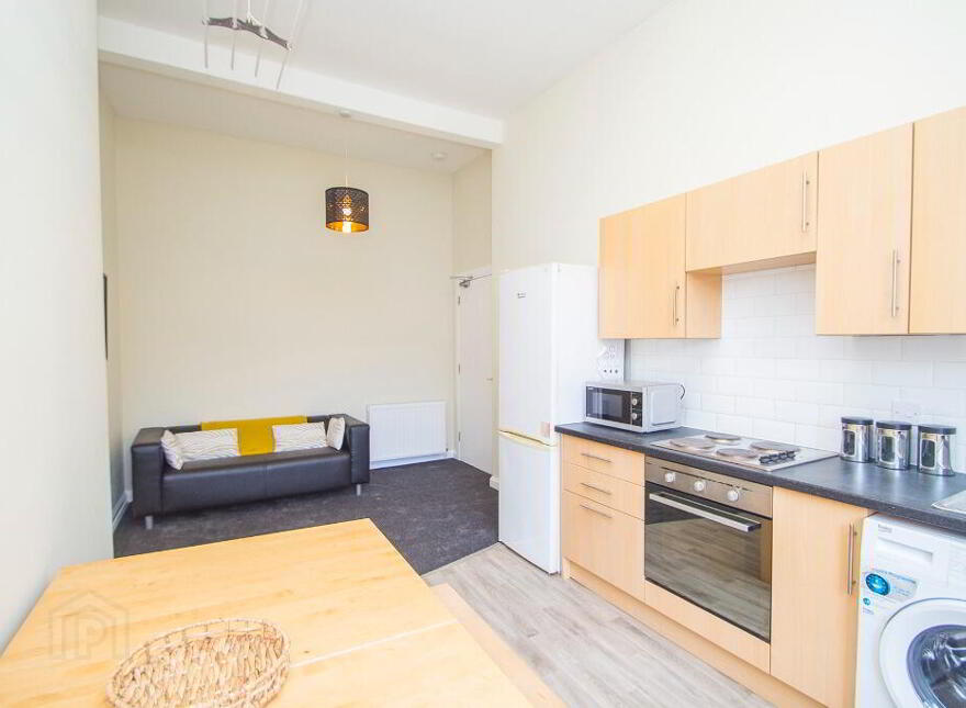 313 Leith Walk, Edinburgh, EH6 8SA
