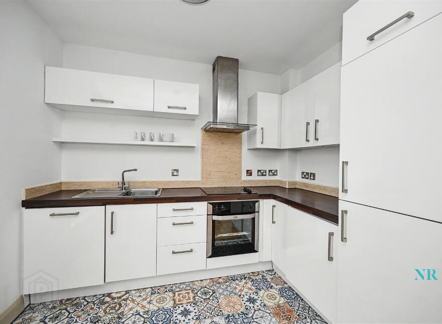 Apt 41 Penthouse The Oar Building, 31 Annadale Embankment, Belfast, BT7 3DJ