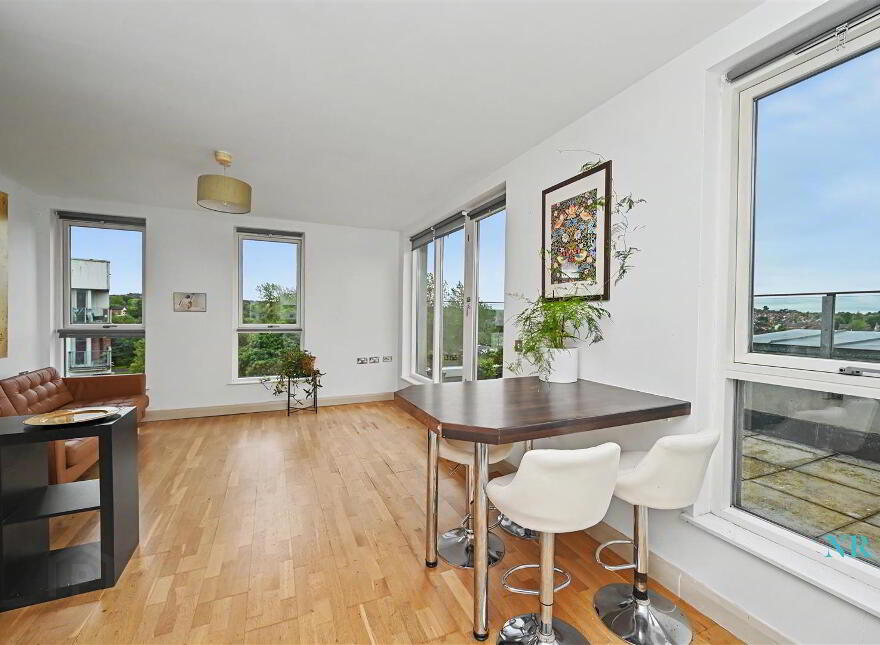 Apt 41 Penthouse The Oar Building, 31 Annadale Embankment, Belfast, BT7 3DJ
