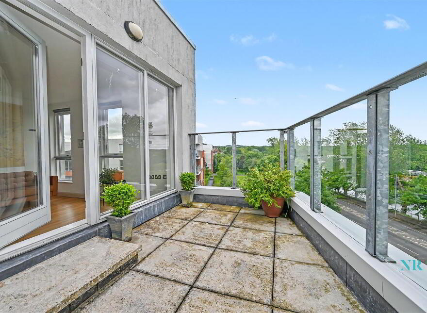 Apt 41 Penthouse The Oar Building, 31 Annadale Embankment, Belfast, BT7 3DJ