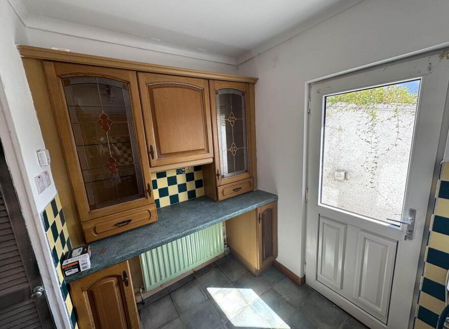 53 Laharna Avenue, Larne, BT40 1NF