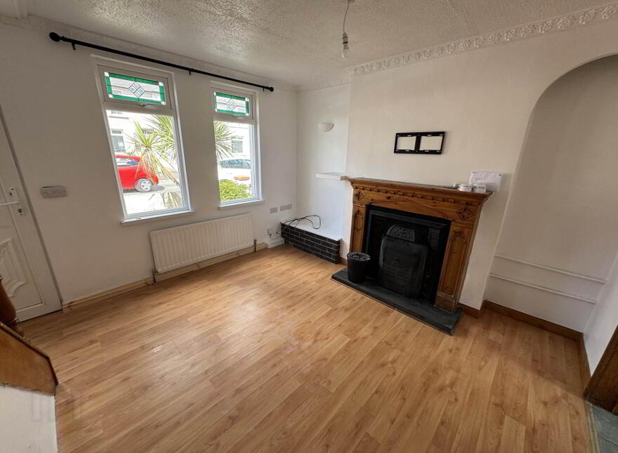 53 Laharna Avenue, Larne, BT40 1NF