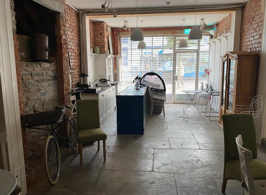 8 Main Street, Bangor, BT20 5AG
