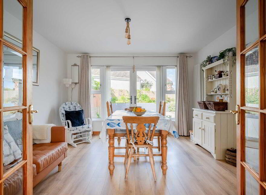 4 Seahill Vale, Donaghadee, BT21 0SN