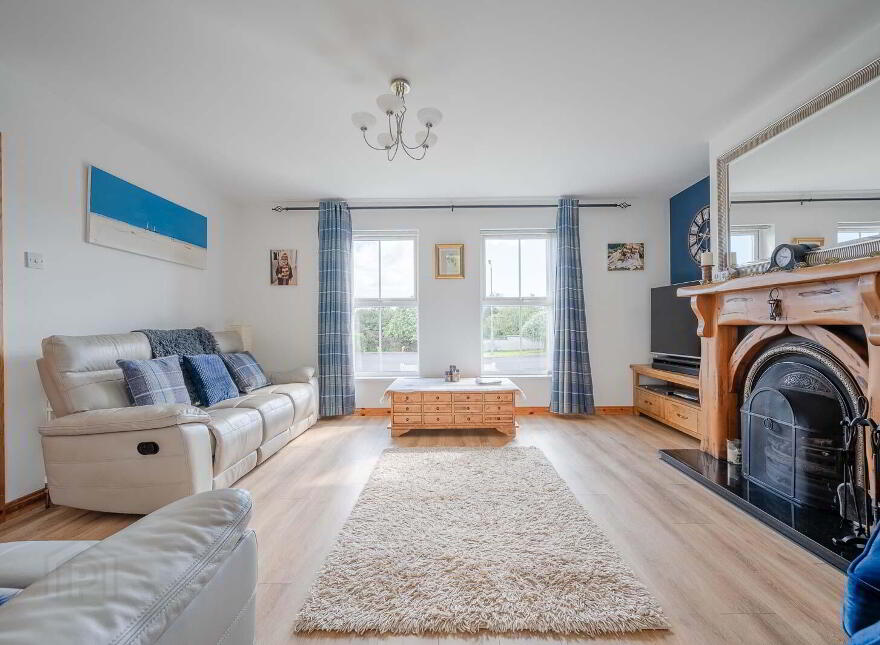 4 Seahill Vale, Donaghadee, BT21 0SN