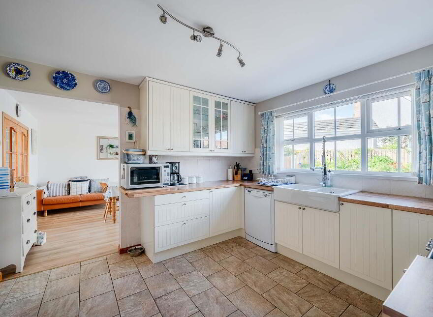 4 Seahill Vale, Donaghadee, BT21 0SN
