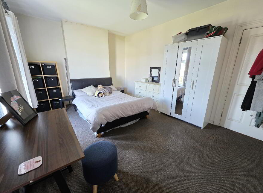12 Saintfield Road, Lisburn, BT27 5BD