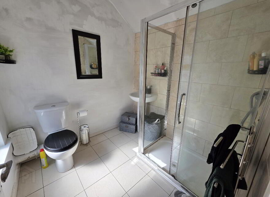 12 Saintfield Road, Lisburn, BT27 5BD