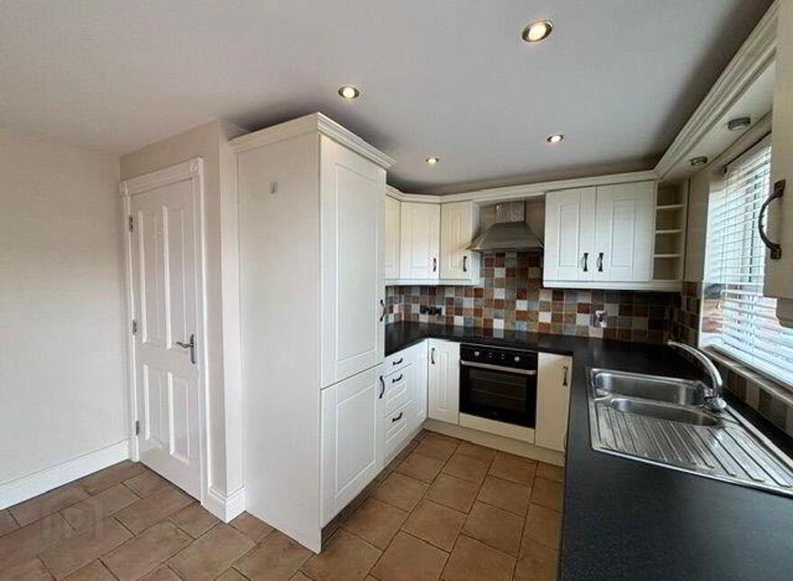 5 Carraig Mhuire, Newry, BT34 2GD
