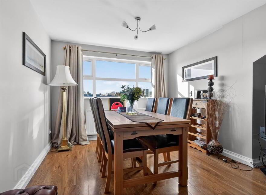 Apt 5, Barrington Court, Finaghy Road South, Belfast, BT10 0DR