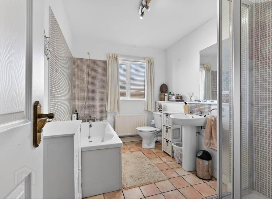 Apt 5, Barrington Court, Finaghy Road South, Belfast, BT10 0DR