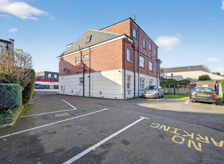 Apt 5, Barrington Court, Finaghy Road South, Belfast, BT10 0DR