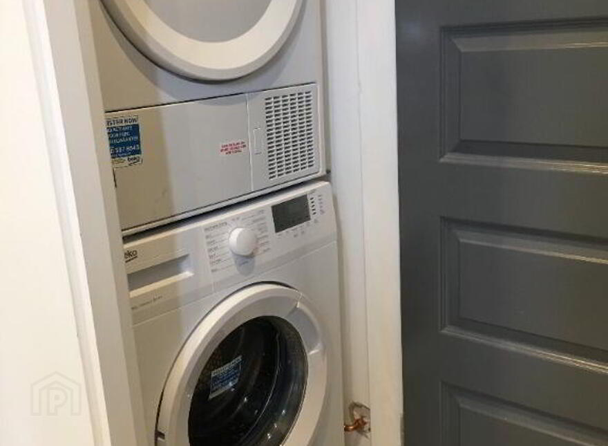 Flat 3, 31 Eglantine Avenue, Belfast, BT9 6DW