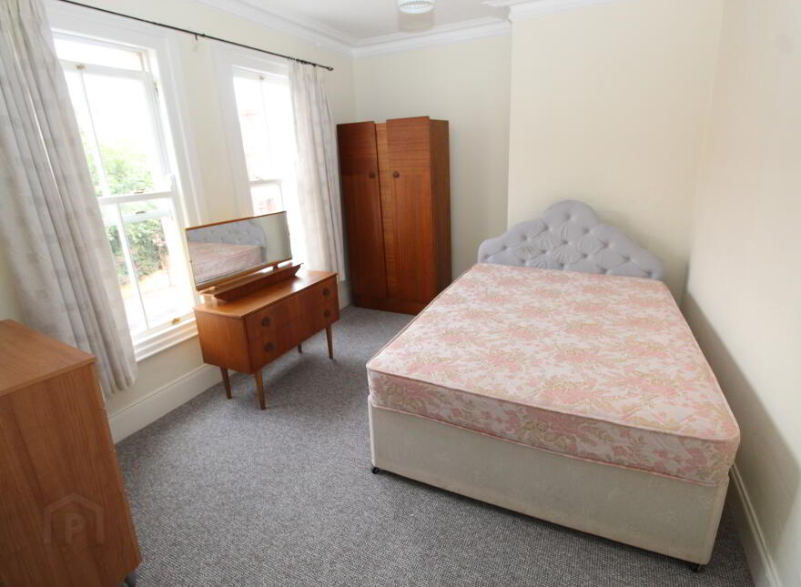 54 Sunnyside Street, Ormeau, Belfast, BT7 3EX