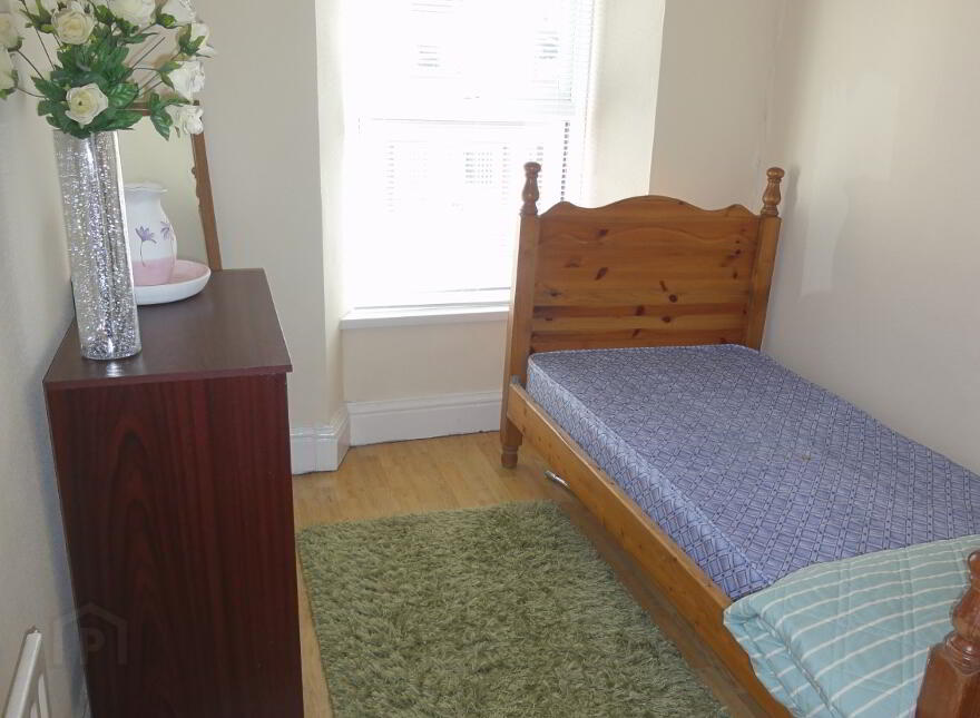 Benvarden Avenue, Waterside, L'Derry, BT47 2AS