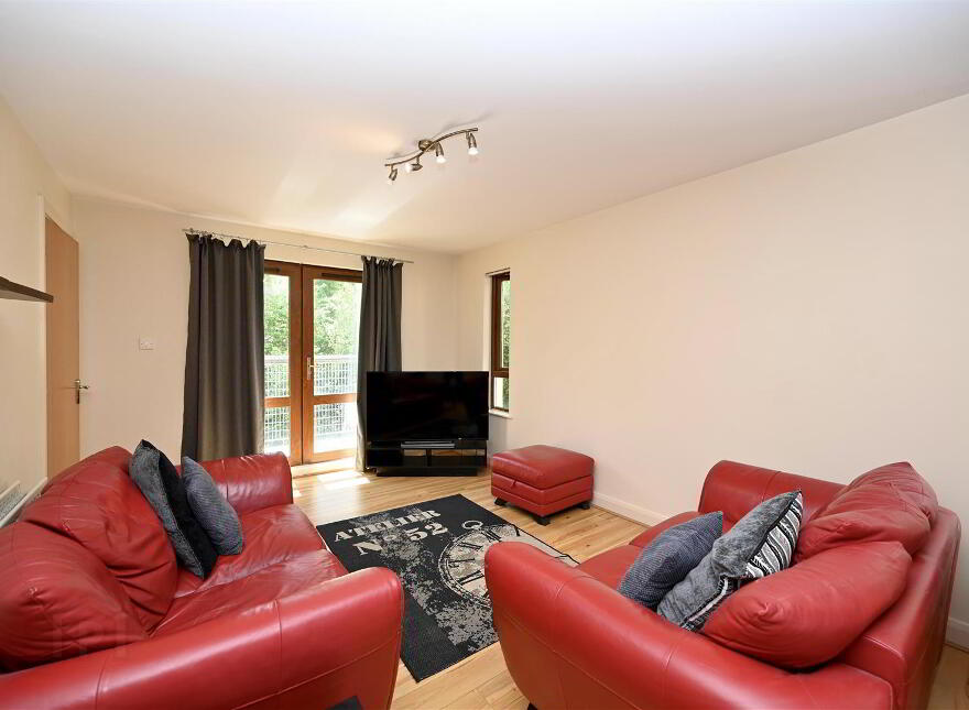 77c Heath Lodge Drive, Belfast, BT13 3WL