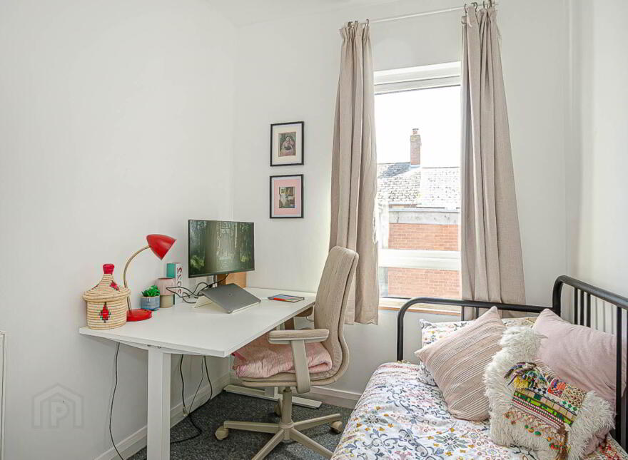 79 Ardenvohr Street, Woodstock, Belfast, BT6 8NB