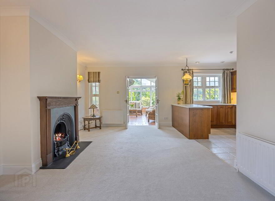 24A Lisburn Street, Royal Hillsborough, BT26 6AB