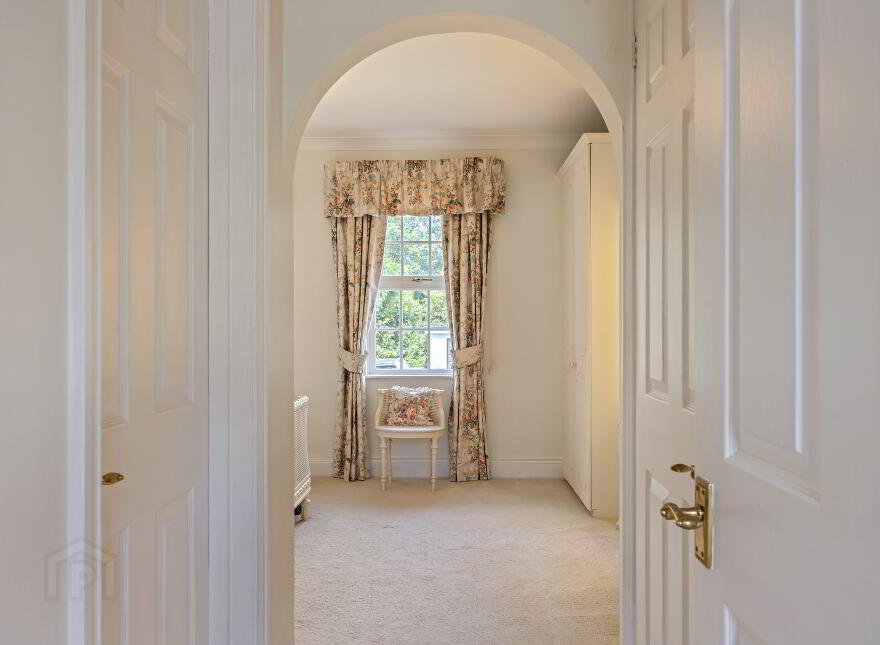 24A Lisburn Street, Royal Hillsborough, BT26 6AB