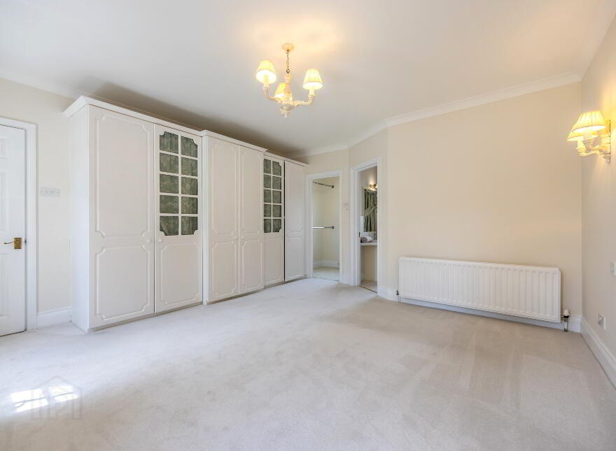 24A Lisburn Street, Royal Hillsborough, BT26 6AB