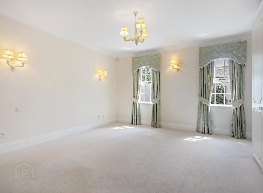 24A Lisburn Street, Royal Hillsborough, BT26 6AB