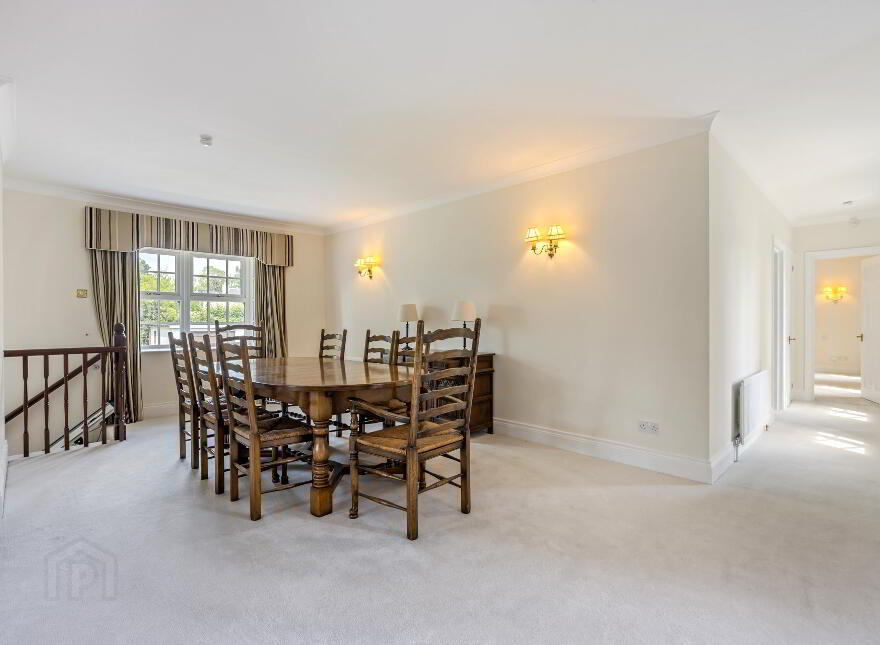 24A Lisburn Street, Royal Hillsborough, BT26 6AB