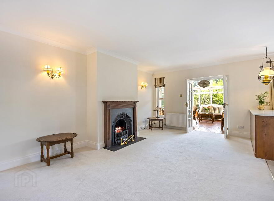 24A Lisburn Street, Royal Hillsborough, BT26 6AB