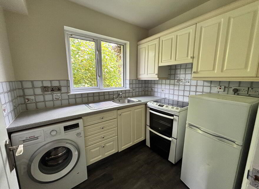 3 The Orchard, Carrickfergus, BT38 8DW