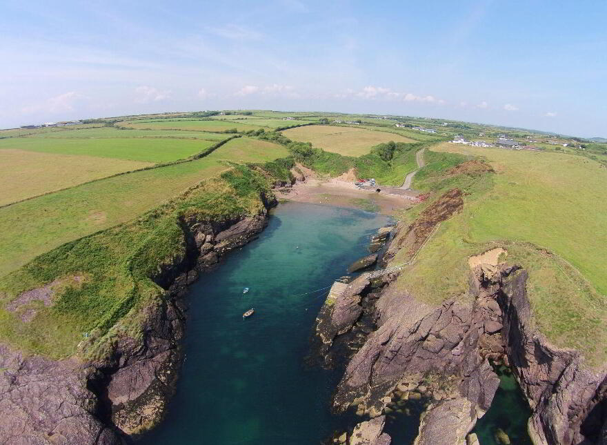 Rathmoylan, Dunmore East, X91D6Y0