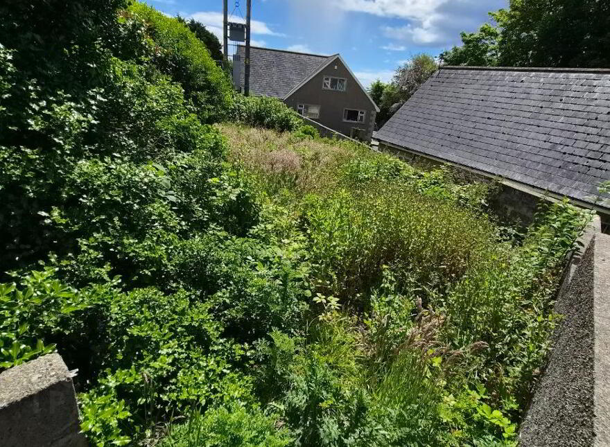 Bridge House, 3 Ballymartin Village, Ballymartin, BT34 4PA