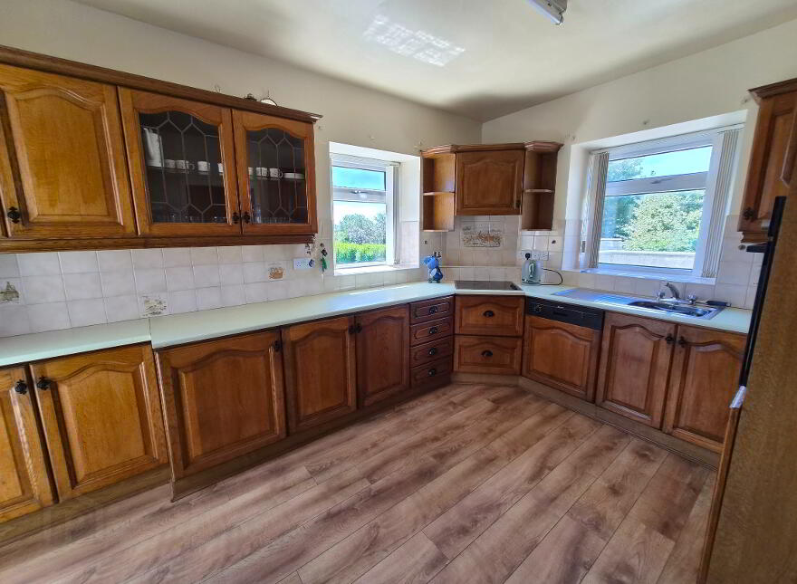 Bridge House, 3 Ballymartin Village, Ballymartin, BT34 4PA