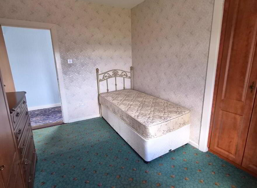 Bridge House, 3 Ballymartin Village, Ballymartin, BT34 4PA
