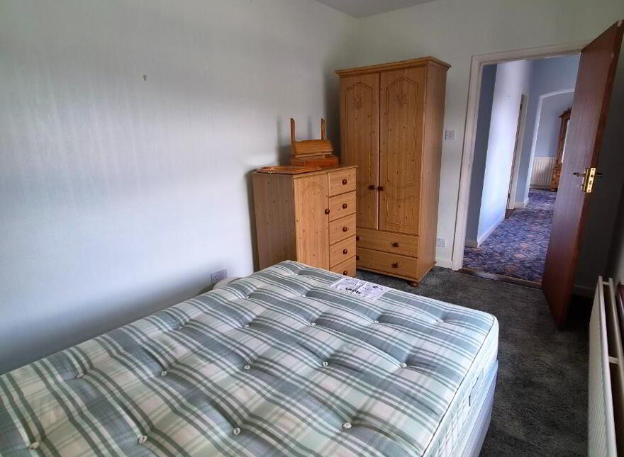 Bridge House, 3 Ballymartin Village, Ballymartin, BT34 4PA