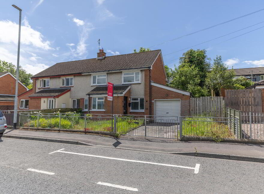 8 Carnagat Park, Newry, BT35 8QD