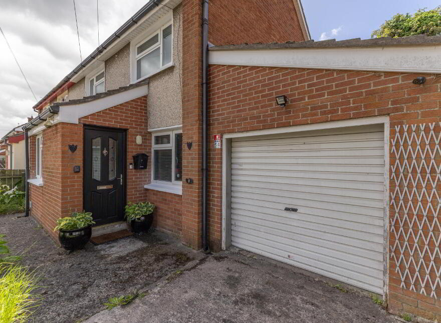 8 Carnagat Park, Newry, BT35 8QD