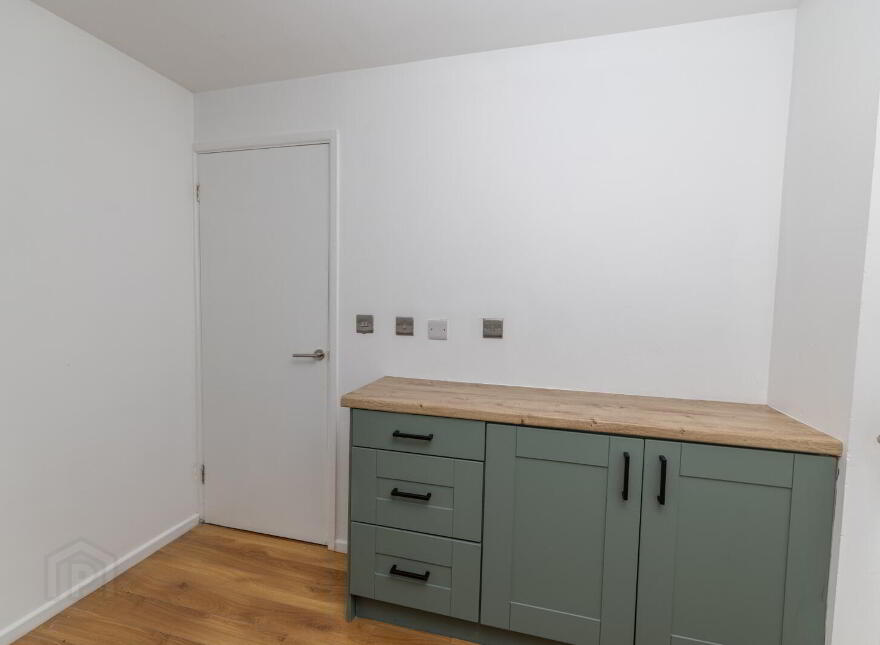 8 Carnagat Park, Newry, BT35 8QD