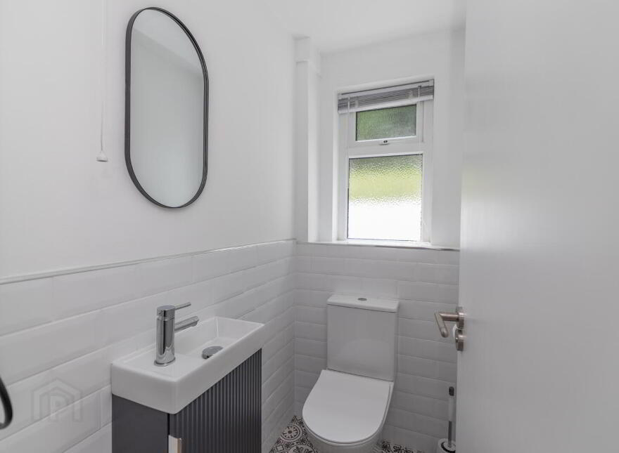 8 Carnagat Park, Newry, BT35 8QD