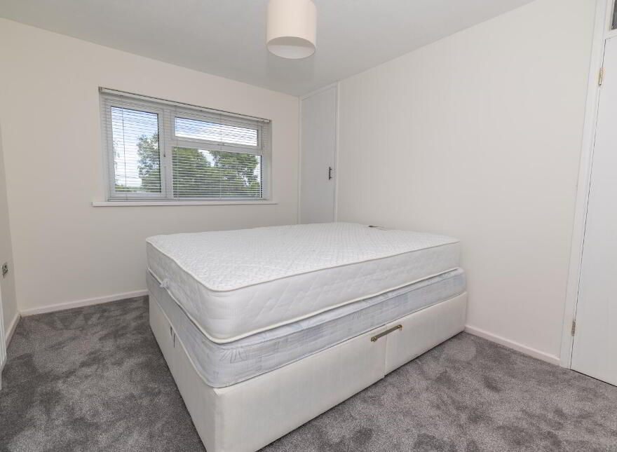8 Carnagat Park, Newry, BT35 8QD