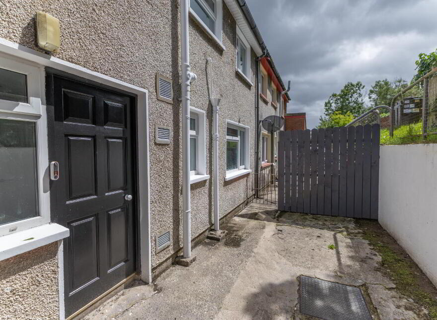 8 Carnagat Park, Newry, BT35 8QD