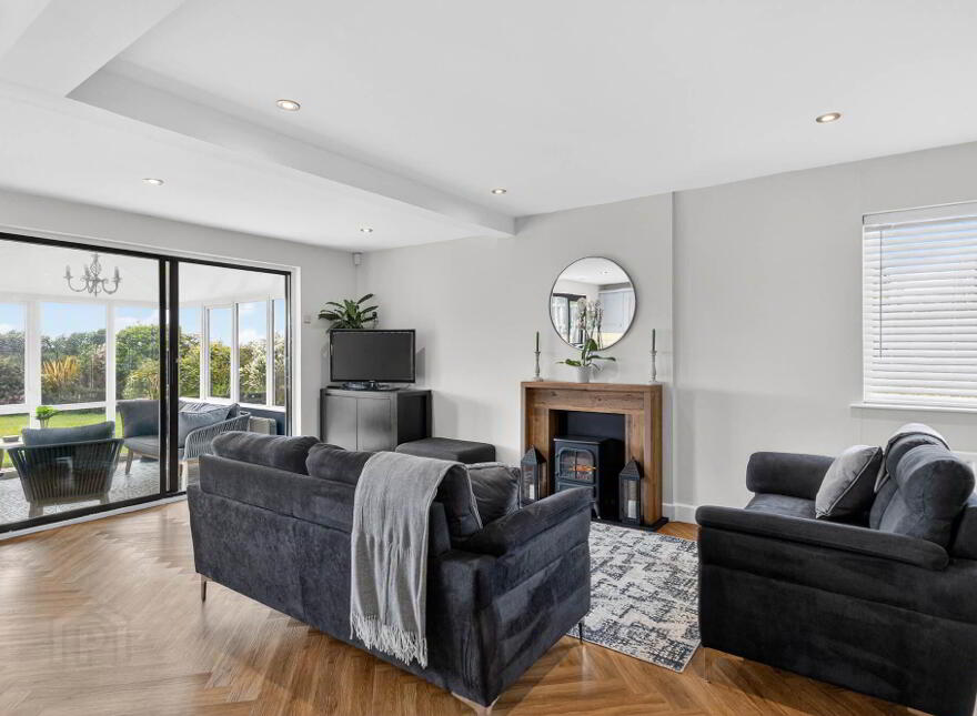 2 Shelling Ridge, Lisburn, BT27 5DW
