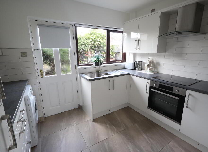10 Gortlane Drive, Greenisland, Carrickfergus, BT38 8SY